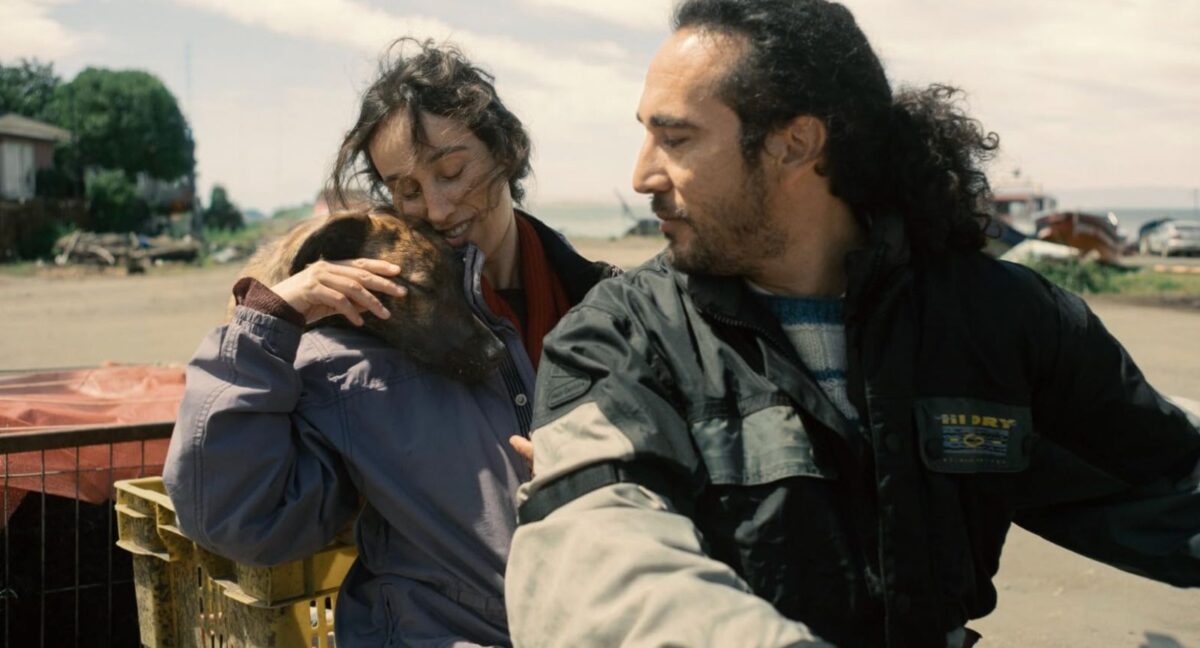 Manuela Oyarzún y cómo logró generar un vínculo con Yuri, la protagonista animal de “La Perra”: “Era difícil porque andaba buscando cariño por todas partes”